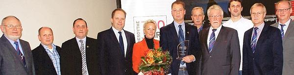 DFB Ehrenamtspreis fuer Martin Greten 20131216